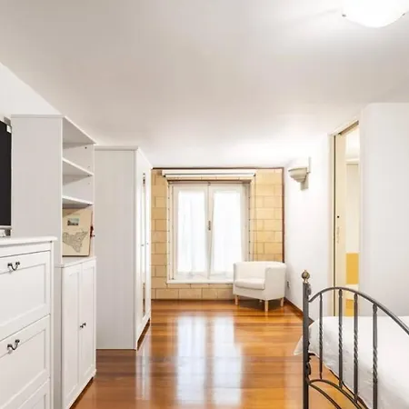 Florio Apartment *